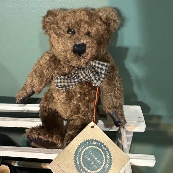 The Boyd’s Collection Ltd Brown Teddy Bear with Bow Tie ❤️🔥 - Picture 1 of 5